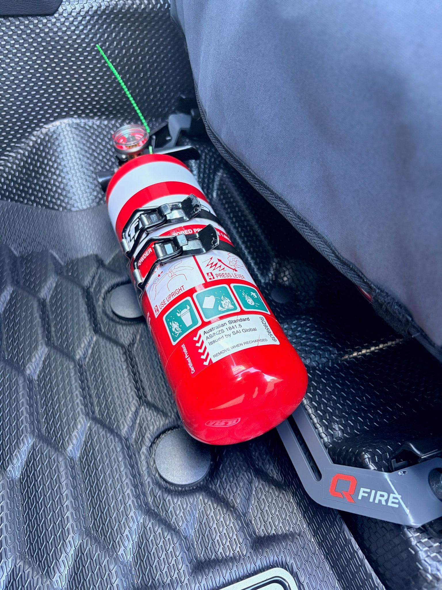 QFIRE Vehicle Fire Extinguisher Bracket - MY24+ MITSUBISHI Triton
