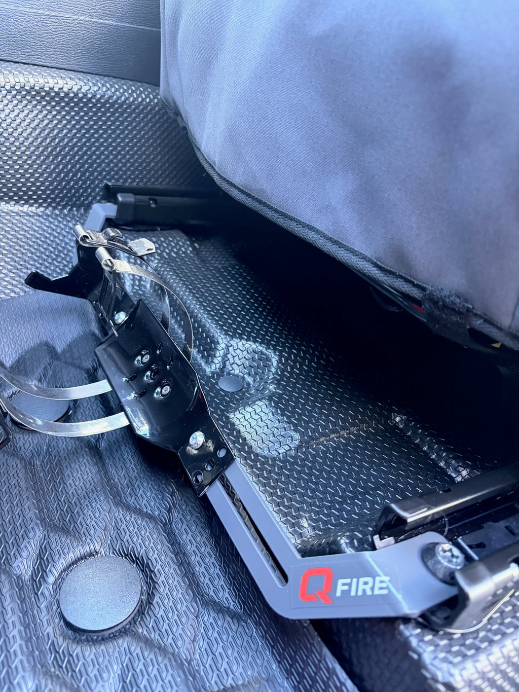 QFIRE Vehicle Fire Extinguisher Bracket - MY26+ NISSAN NAVARA